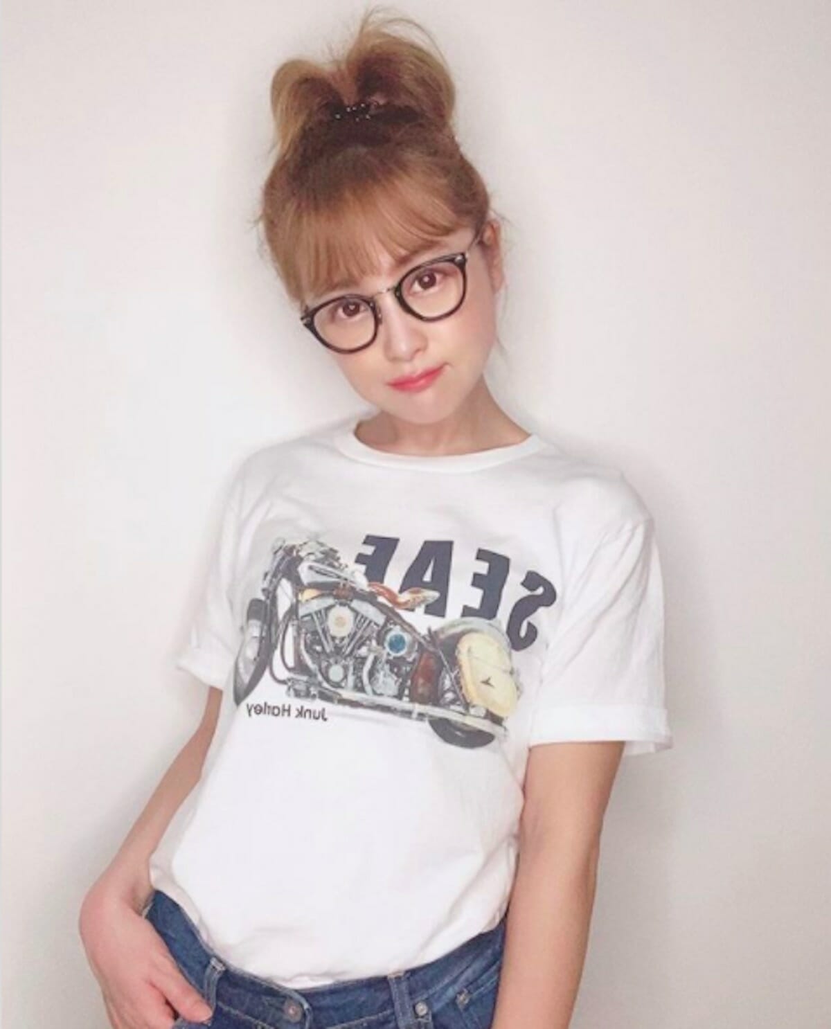 鈴木奈々 所ジョージに貰ったtシャツ デニムコーデが さまになる 可愛い と話題 Coconuts