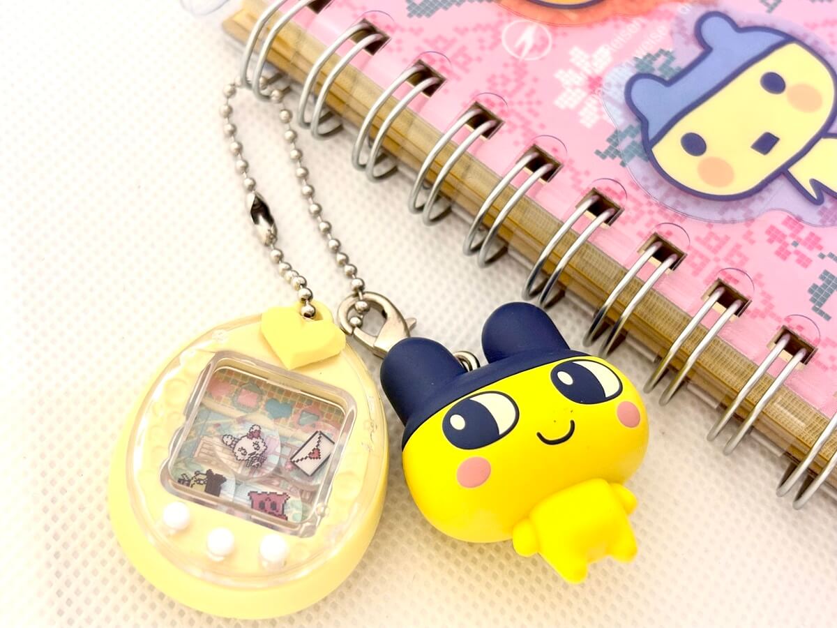 ガチャガチャ「たまごっち シャカシャカチャームコレクション」